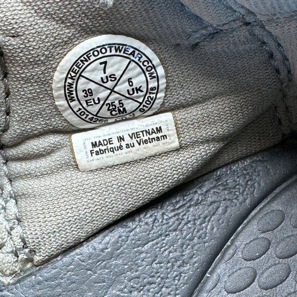 Keen Newport H2 Waterproof Hiking Sport Sandals Women US 7 UK 6 EU 39 Gray Green - Picture 11 of 16